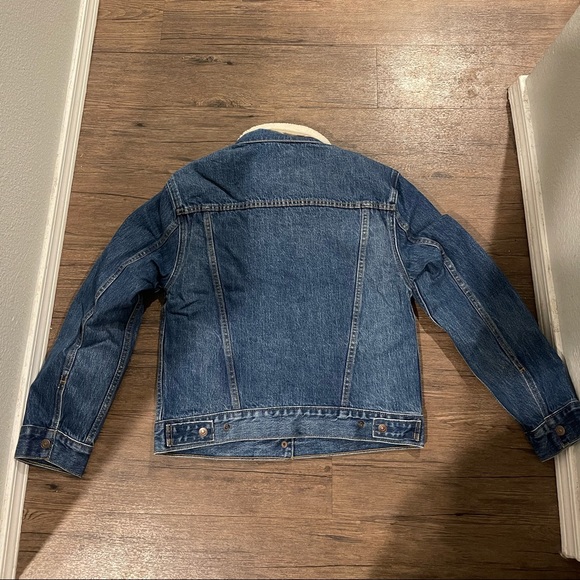 Levi’s | 3 in 1 Trucker Jacket in Three Moves Medium Wash - Picture 6 of 16